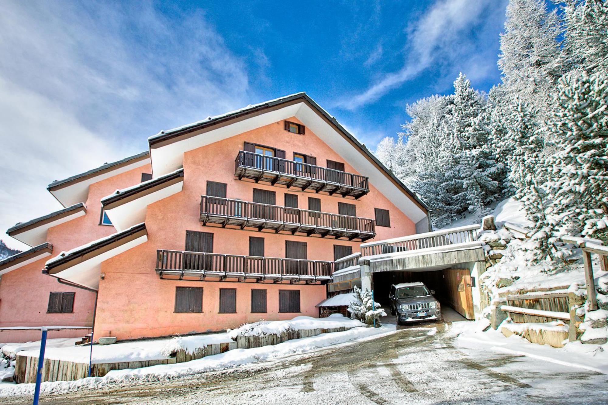 Appartamento La Marmotta Mountain Retreat - Happy Rentals Claviere Luaran gambar